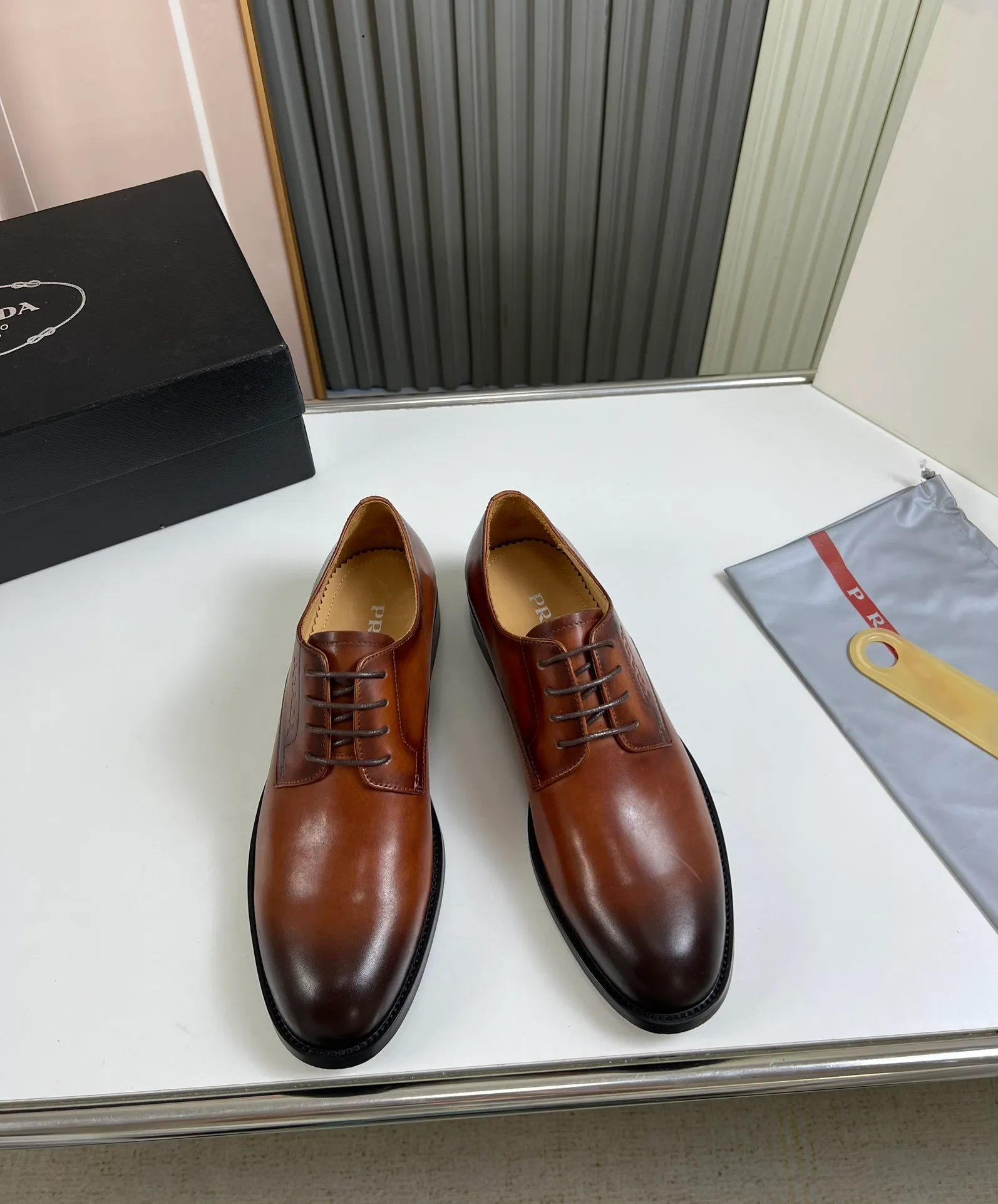 Men's shoes 💰520💰 Prada.PRADA men's business casual leather shoes, 1:1 shipment ⬆️Luxury and noble 👞All imported original brand leather, just to create a more comfortable wearing experience, upper: original open edge beaded cowhide ➕Imported full cow lining, original outsole ✔️36-45 (45 non-returnable)